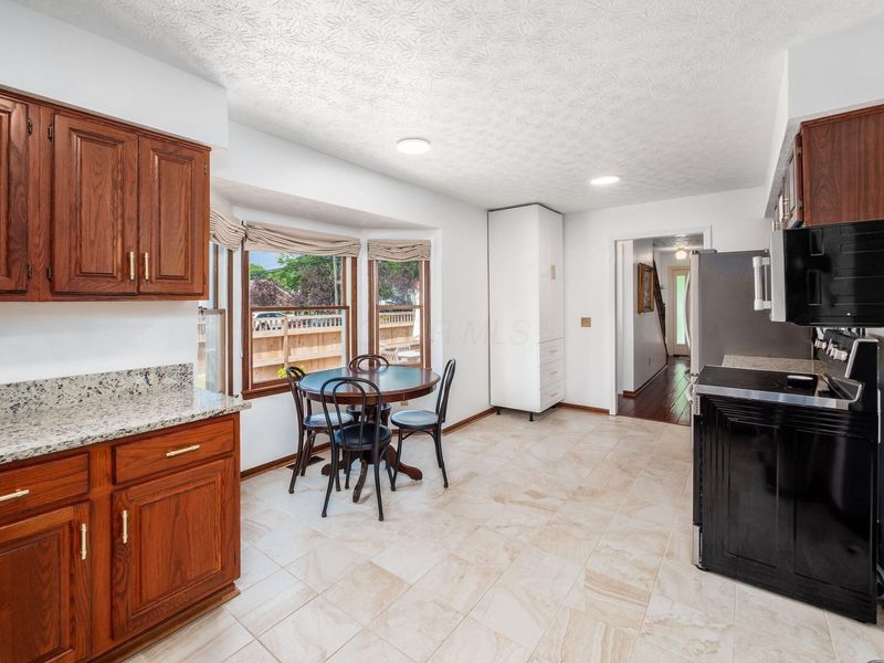 27 E South Street, Worthington, OH 43085 Photo 15