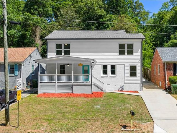 1689 Derry Avenue SW, Atlanta, GA 30310