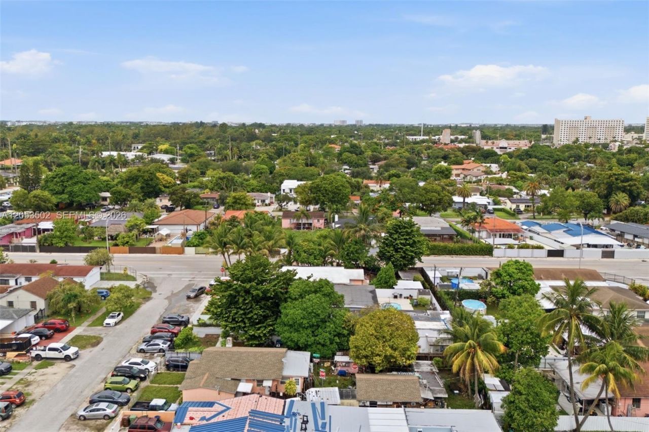 419 SE 3rd St , Hialeah, FL 33010 Photo