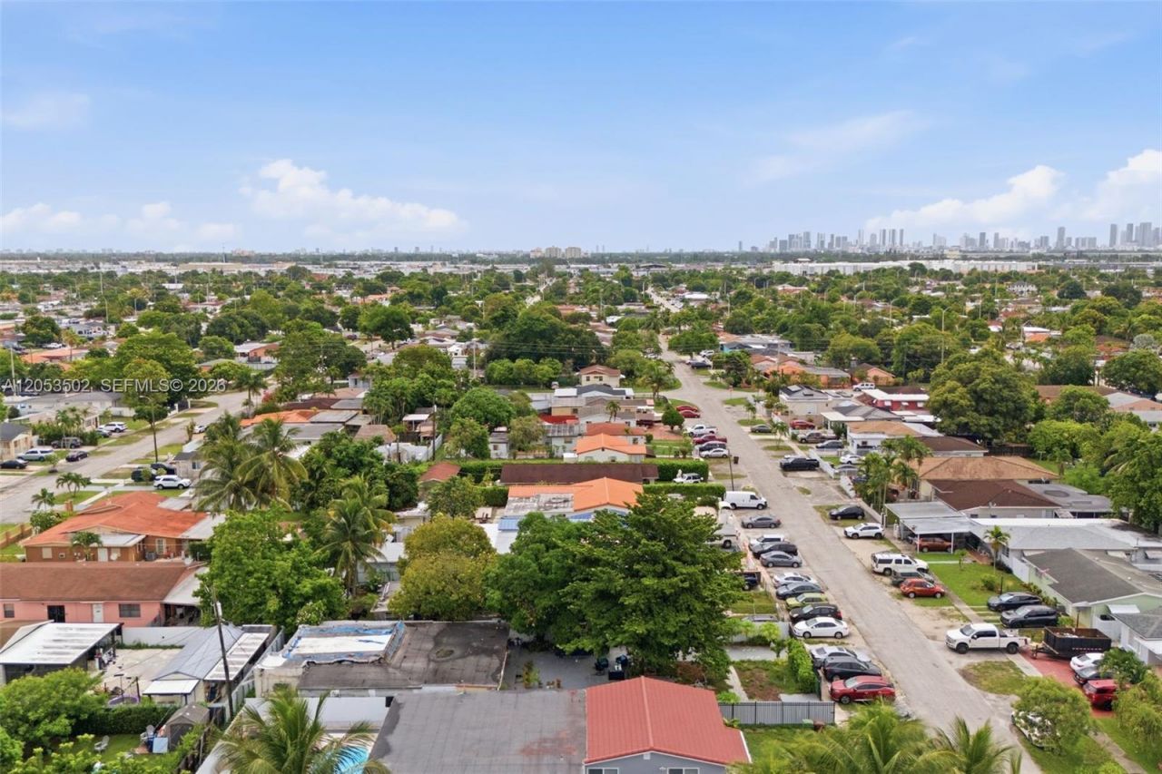 419 SE 3rd St , Hialeah, FL 33010 Photo