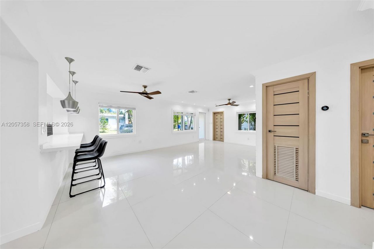 1104 NE 85th St , Miami, FL 33138 Photo