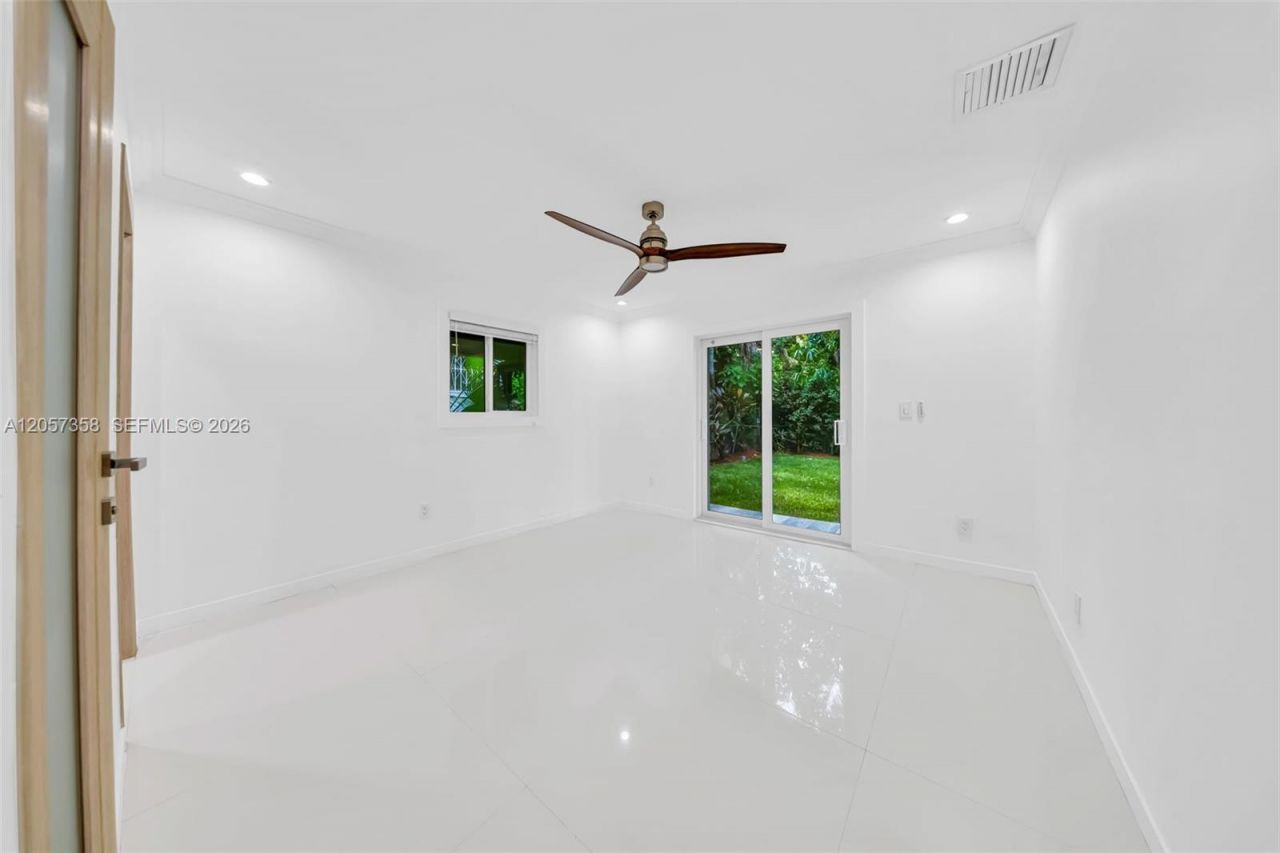 1104 NE 85th St , Miami, FL 33138 Photo