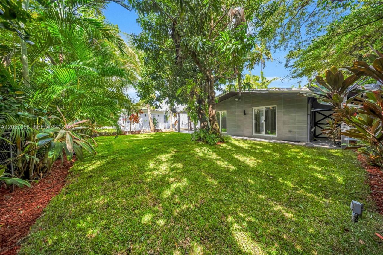 1104 NE 85th St , Miami, FL 33138 Photo