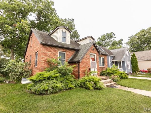 618 E Main Street E, Mascoutah, IL 62258