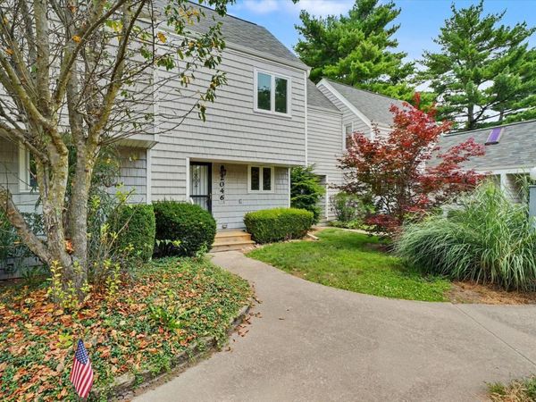 2046 BLACKTHORN Drive , Unit 2046, Champaign, IL 61821