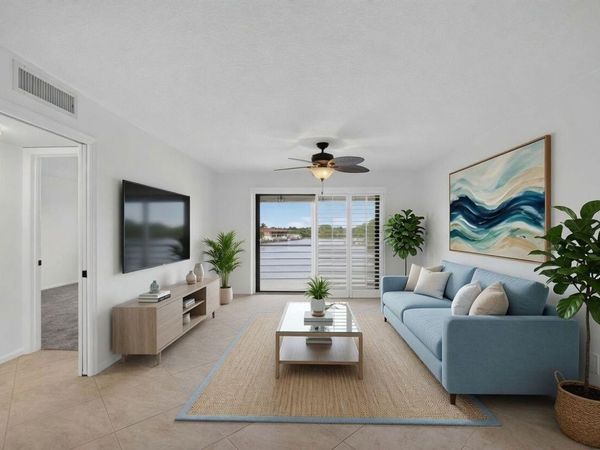 313 LAKE Circle, Unit 311, North Palm Beach, FL 33408