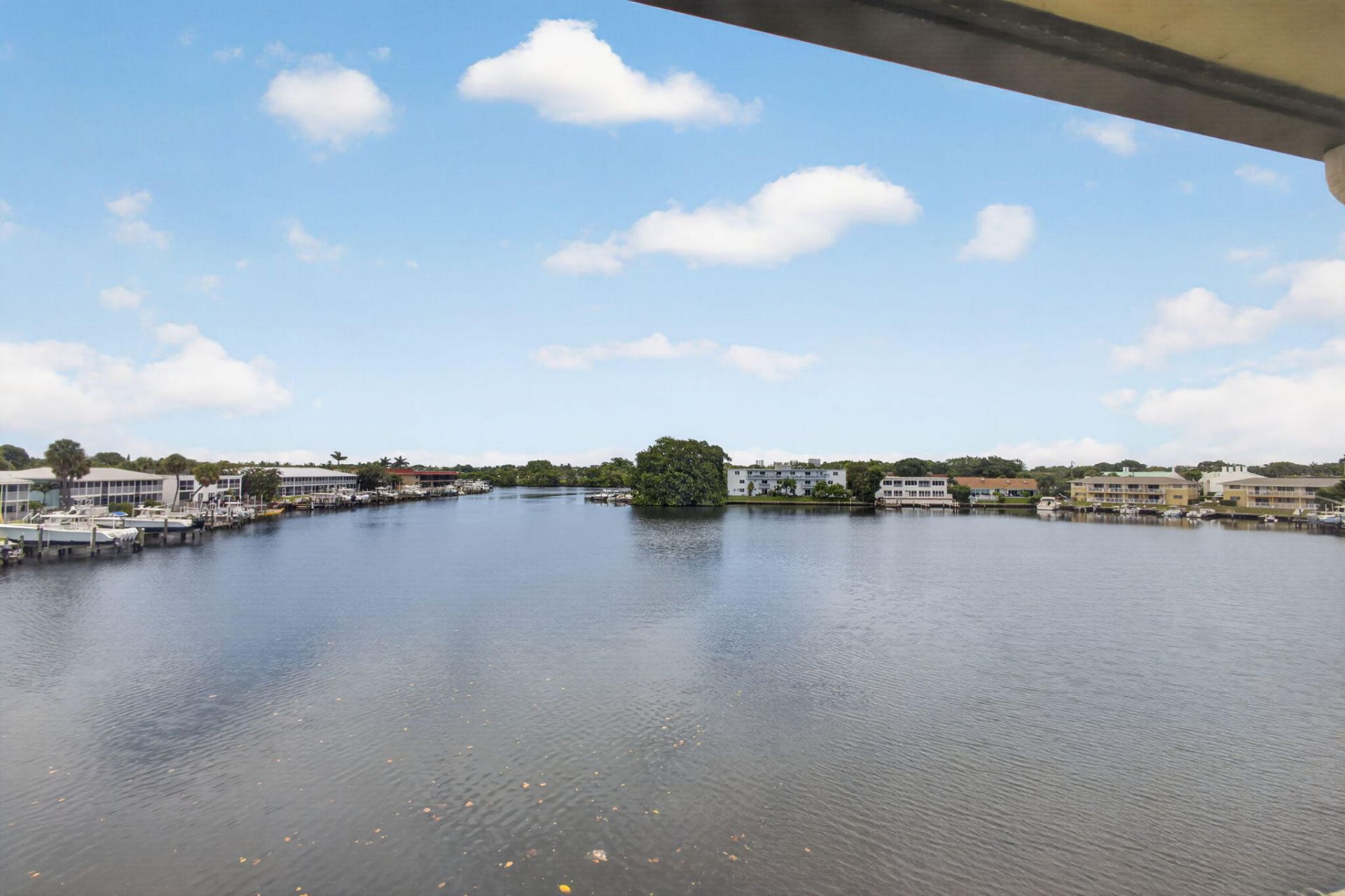 313 Lake Circle, Unit 311, North Palm Beach, FL 33408 Photo