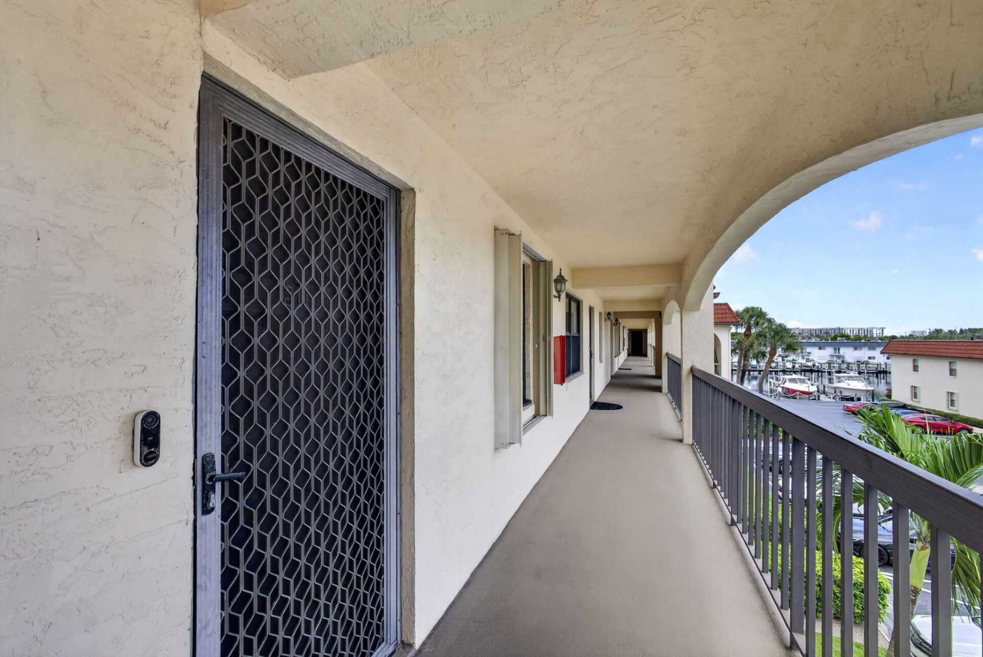 313 Lake Circle, Unit 311, North Palm Beach, FL 33408 Photo