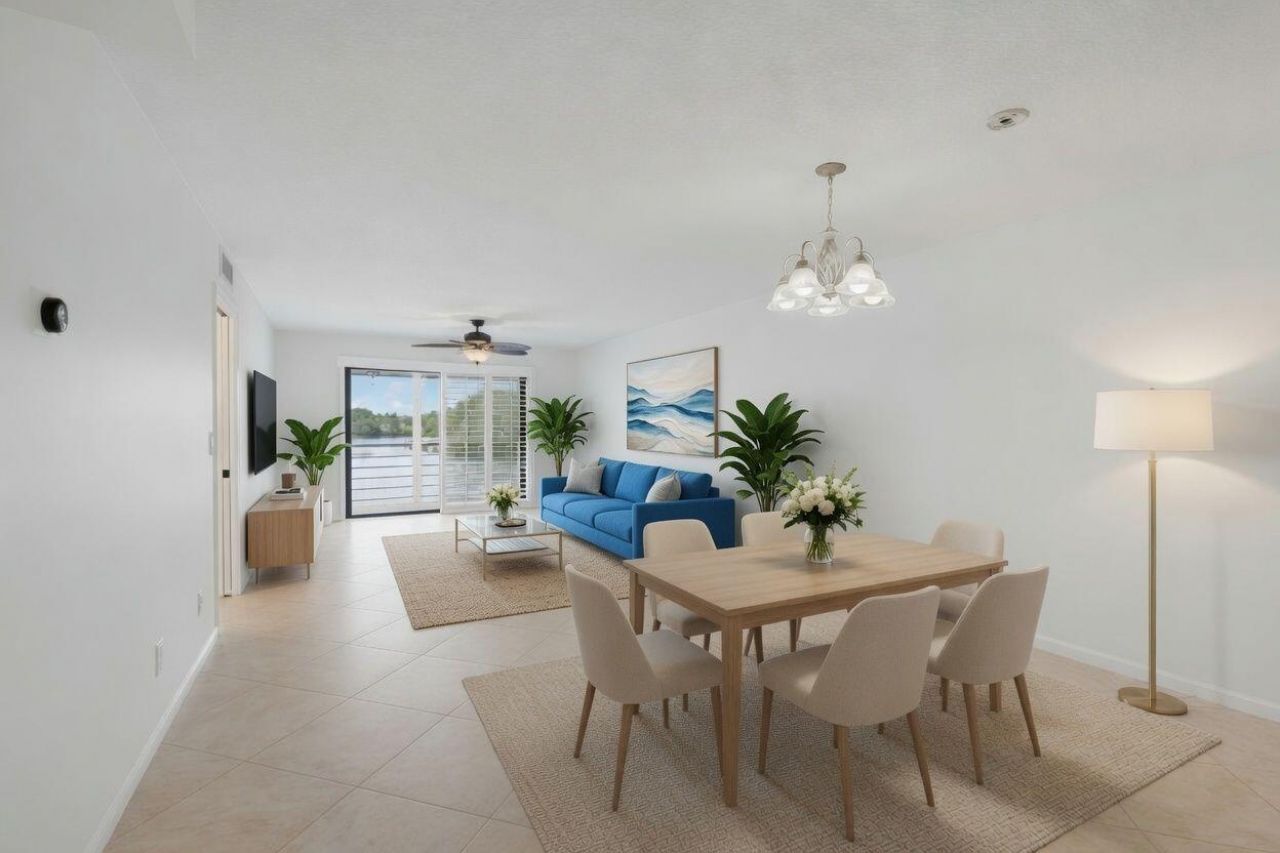 313 Lake Circle, Unit 311, North Palm Beach, FL 33408 Photo
