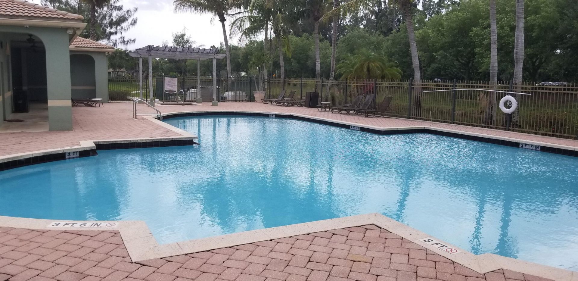 350 Crestwood Circle, Unit 201, Royal Palm Beach, FL 33411 Photo