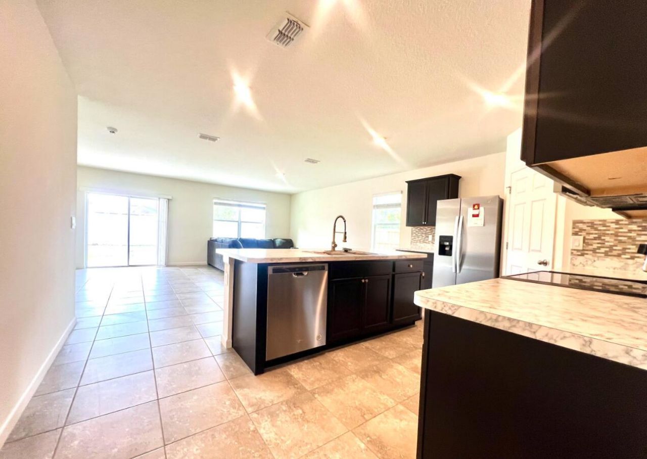 341 SW Ridgecrest Drive, Port Saint Lucie, FL 34953 Photo
