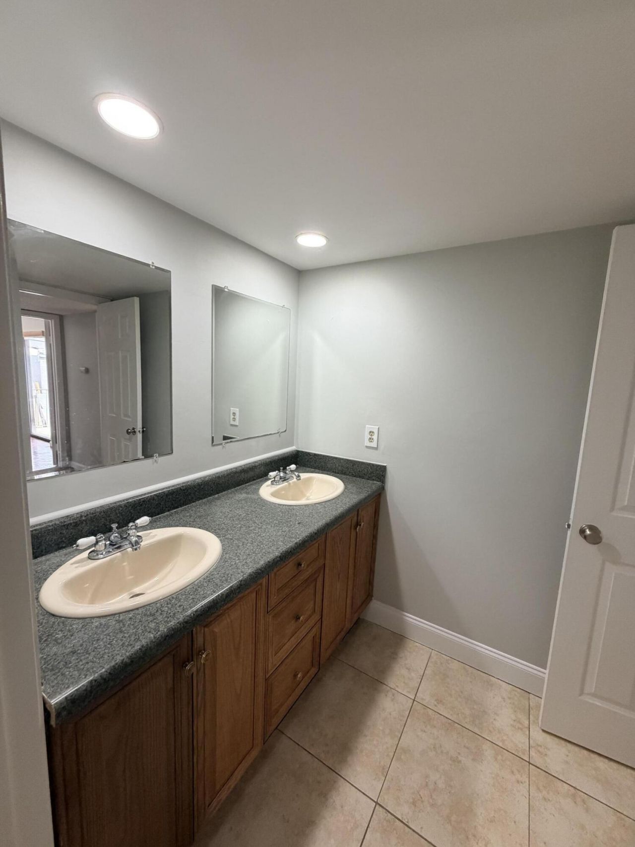 37 Lake Arbor Drive, Palm Springs, FL 33461 Photo