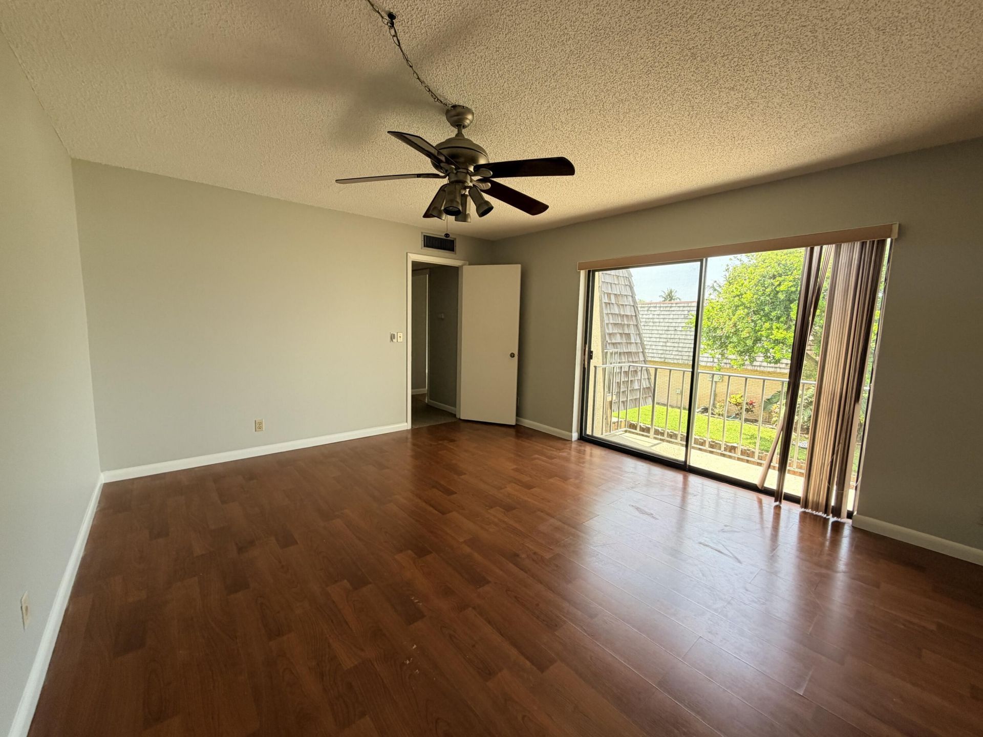 37 Lake Arbor Drive, Palm Springs, FL 33461 Photo