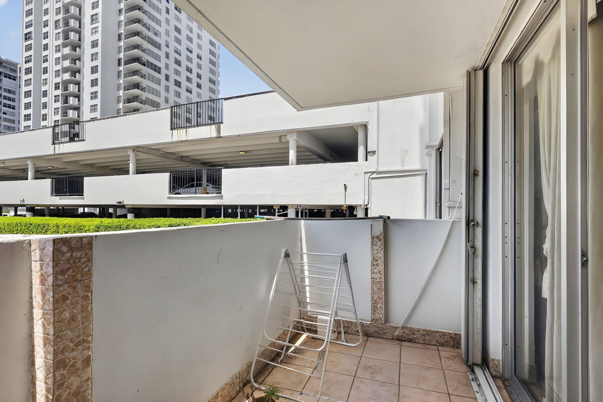 2780 NE 183rd Street, Unit 112, Aventura, FL 33160 Photo
