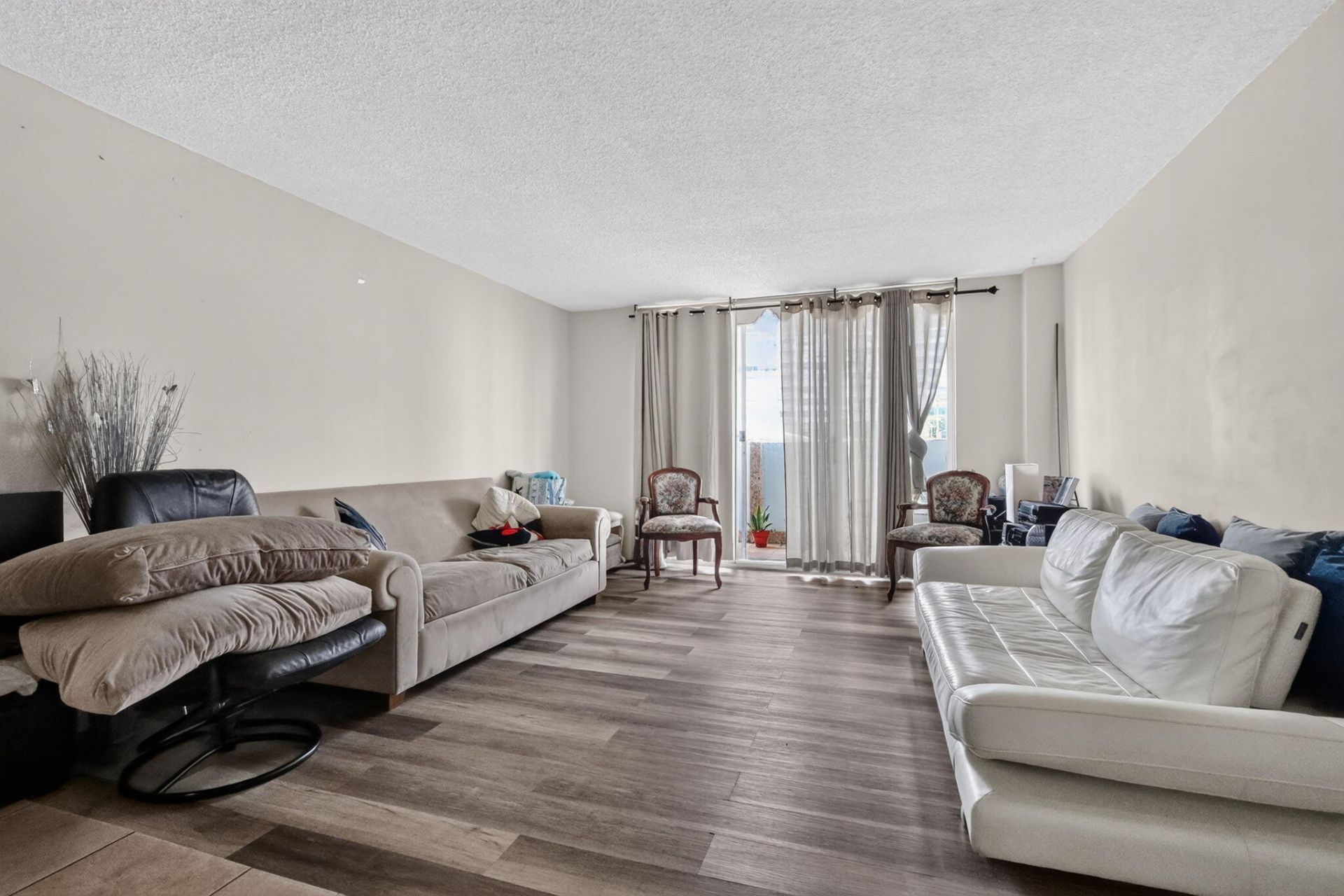 2780 NE 183rd Street, Unit 112, Aventura, FL 33160 Photo