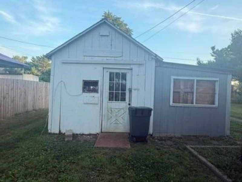 409 W Walnut Street, Mount Vernon, OH 43050 Photo 4