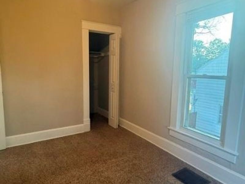 409 W Walnut Street, Mount Vernon, OH 43050 Photo 6
