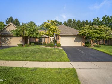 4813 Dressage Lane, Sylvania, OH 43560