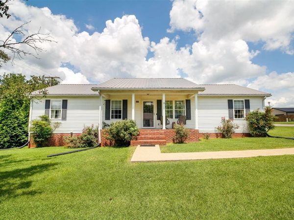 107 Eastland Court , Cave City, KY 42127
