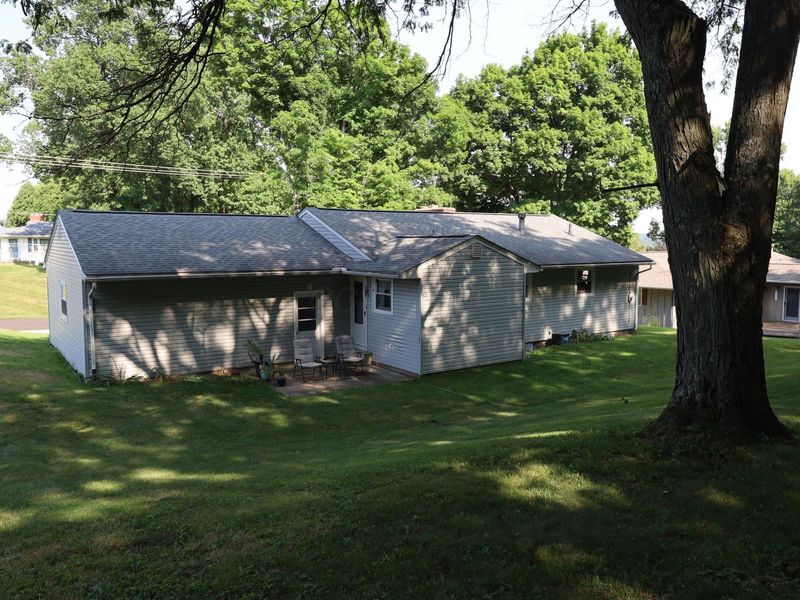 100 Teryl Drive, Mount Vernon, OH 43050 Photo 2