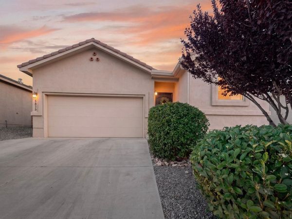 5815 Mafraq Avenue NW, Albuquerque, NM 87114