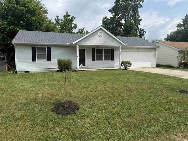404 W Cromer Avenue, Muncie, IN 47303