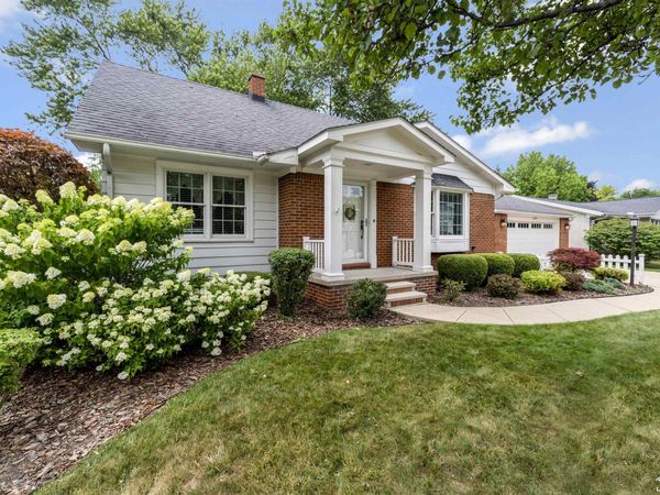 542 Fox Drive, Monroe, MI 48161