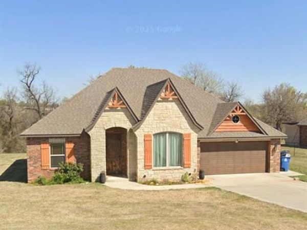 2693 NW 7th Street, Newcastle, OK 73065