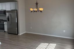 407 Hemingway Circle photo 4