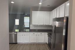 407 Hemingway Circle photo 4