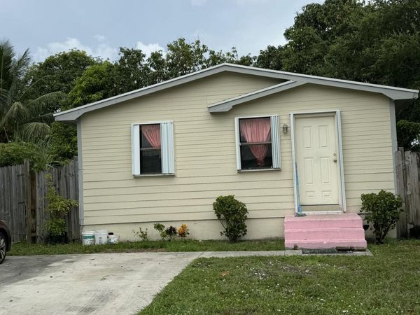 311 SOUTHRIDGE Road, Delray Beach, FL 33444