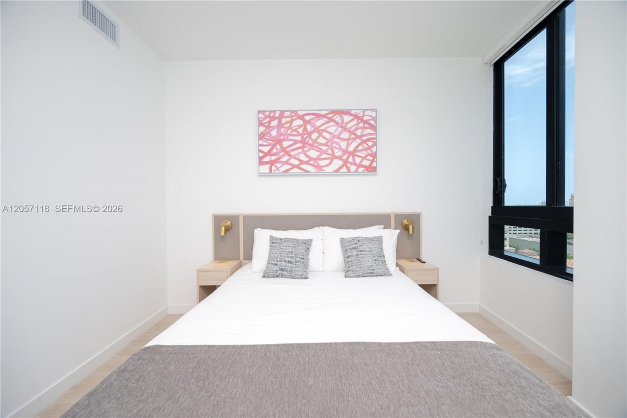225 N Miami Ave, Unit 1505, Miami, FL 33128 Photo