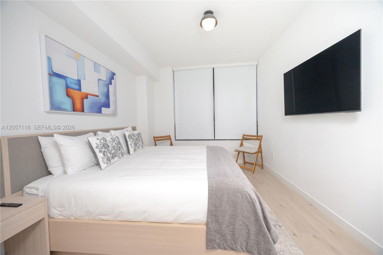 225 N Miami Ave, Unit 1505, Miami, FL 33128 Photo