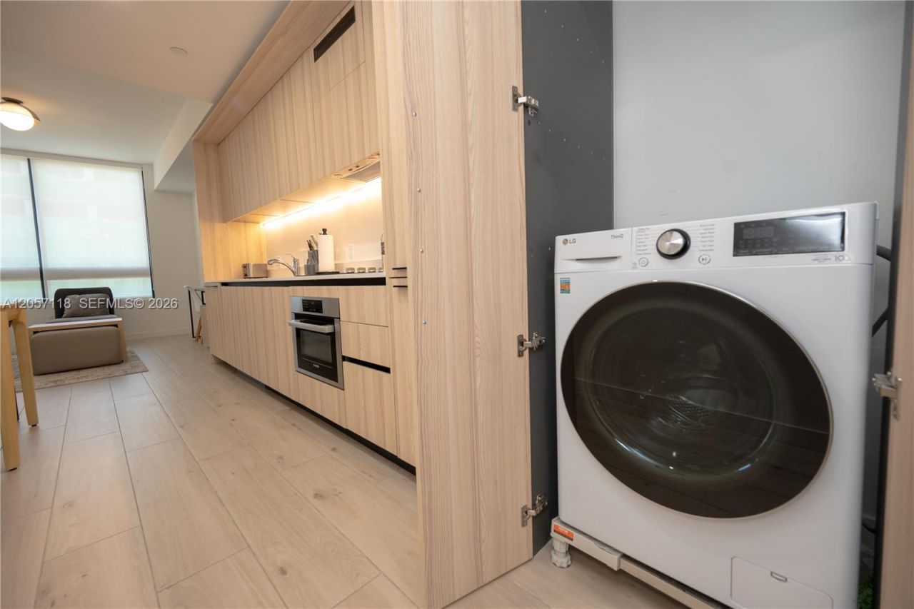 225 N Miami Ave, Unit 1505, Miami, FL 33128 Photo
