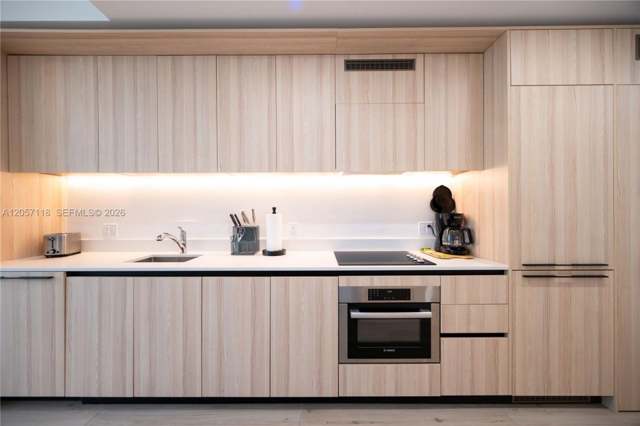 225 N Miami Ave, Unit 1505, Miami, FL 33128 Photo