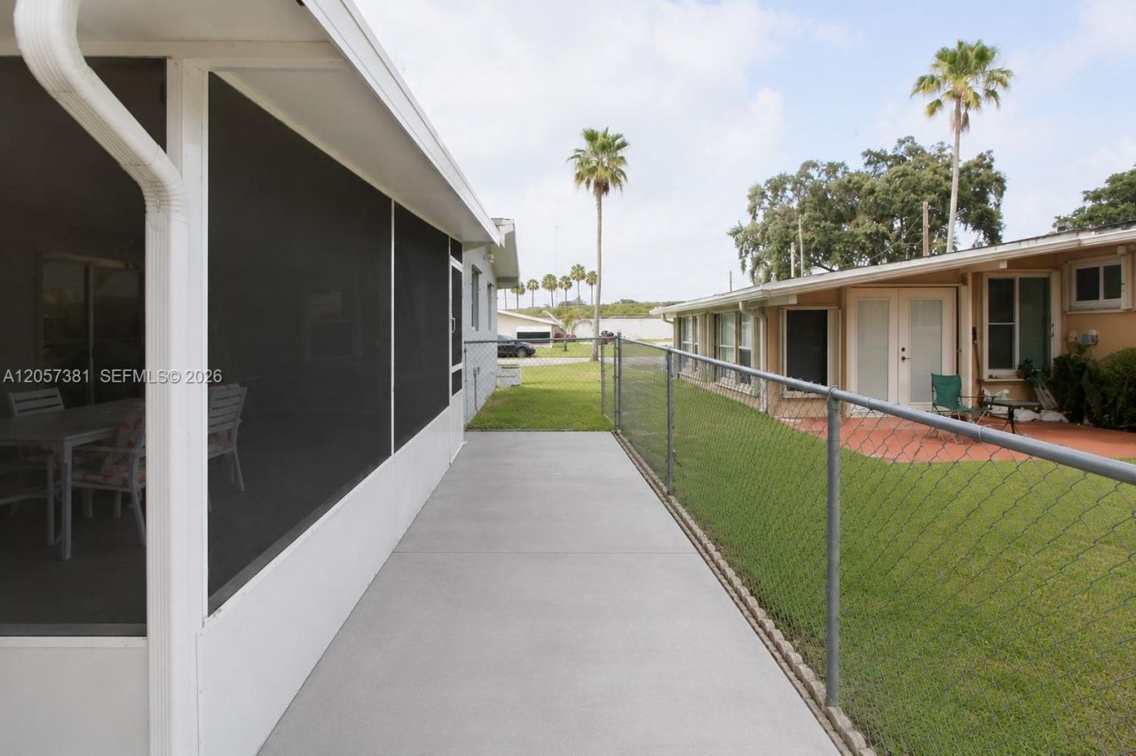 7120 Granada Blvd , Miramar, FL 33023 Photo