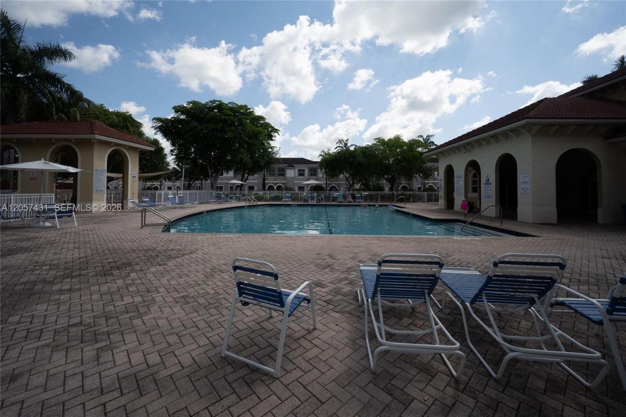 14030 SW 49th St , Unit 10, Miramar, FL 33027 Photo