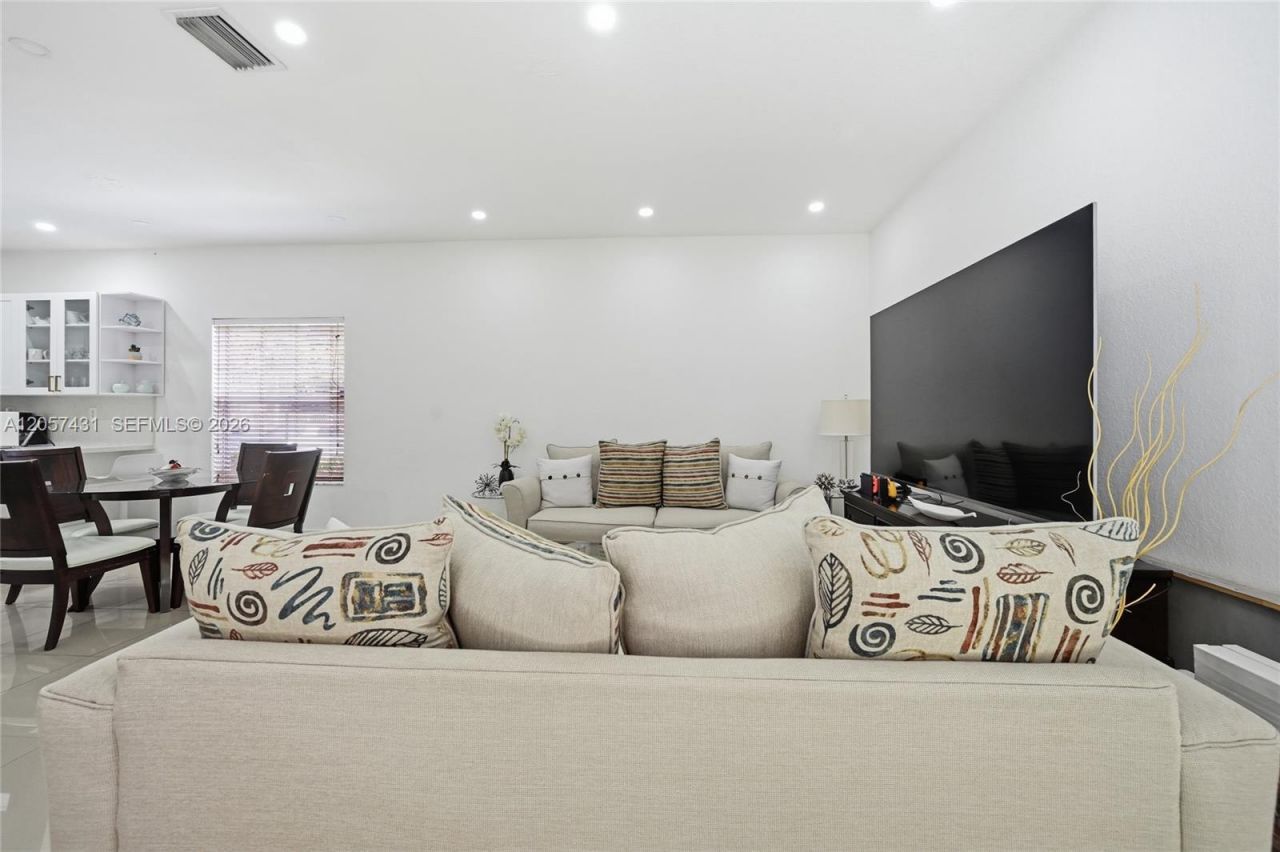 14030 SW 49th St , Unit 10, Miramar, FL 33027 Photo