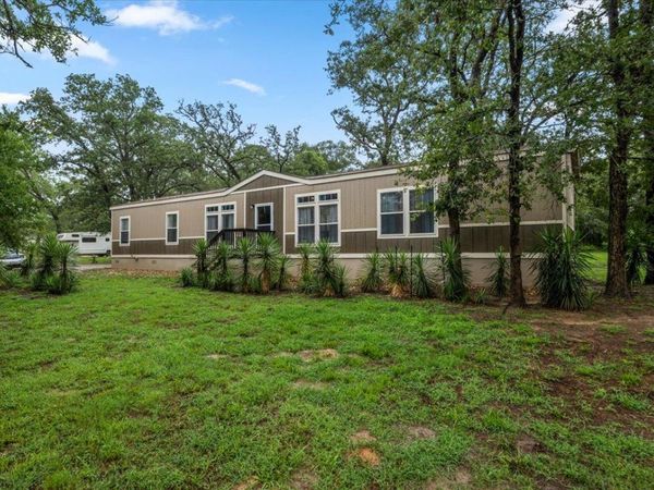 217 Pine Hill LOOP , Bastrop, TX 78602