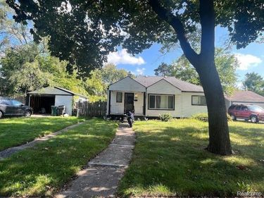 20760 Ridgedale Street , Oak Park, MI 48237