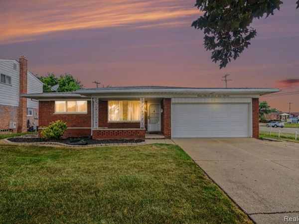 13563 Moceri Circle, Warren, MI 48088