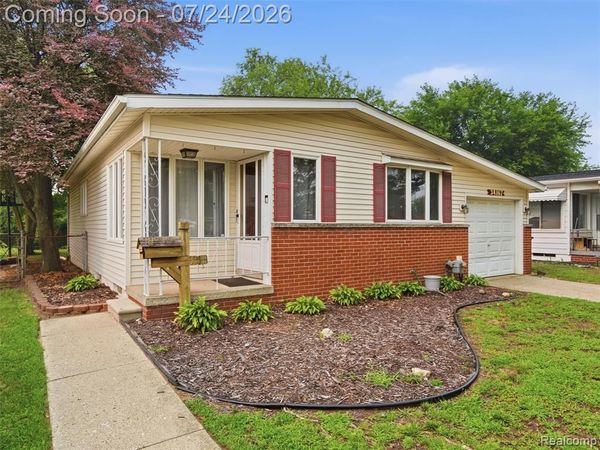 34167 Beechnut Street, Westland, MI 48186