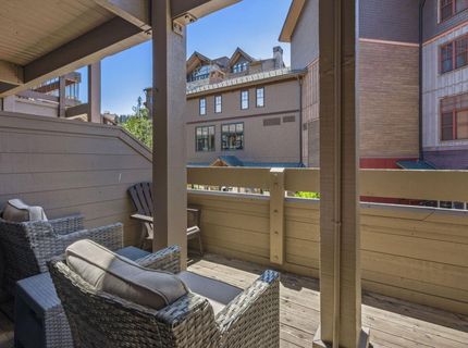 2000 North Village Drive, Unit #224, Truckee, CA 96161 Photo