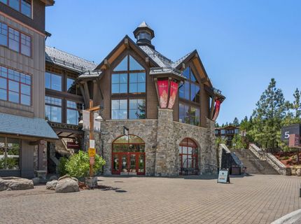 2000 North Village Drive, Unit #224, Truckee, CA 96161 Photo