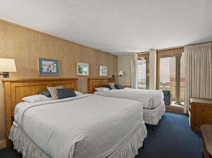 2000 North Village Drive, Unit #224, Truckee, CA 96161 Photo