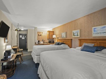 2000 North Village Drive, Unit #224, Truckee, CA 96161 Photo