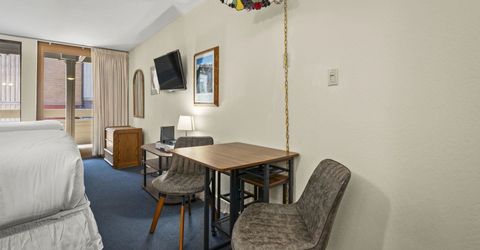 2000 North Village Drive, Unit #224, Truckee, CA 96161 Photo