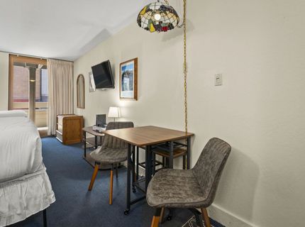2000 North Village Drive, Unit #224, Truckee, CA 96161 Photo