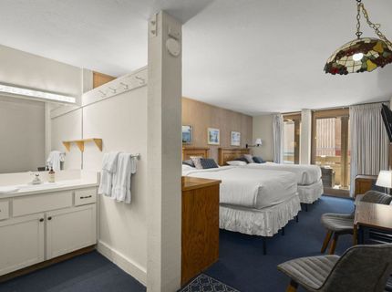 2000 North Village Drive, Unit #224, Truckee, CA 96161 Photo