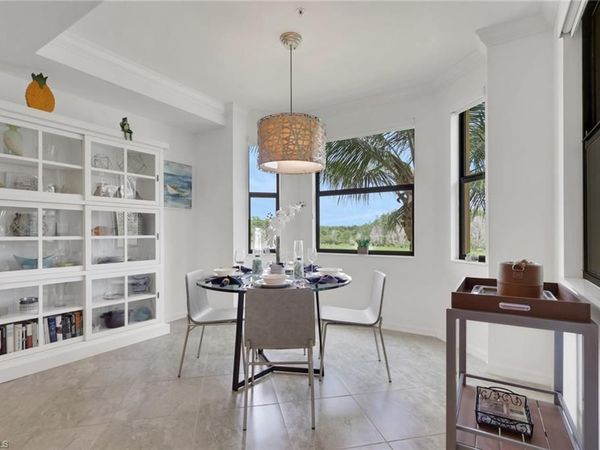 9584 Trevi CT, Unit 5226, NAPLES, FL 34113